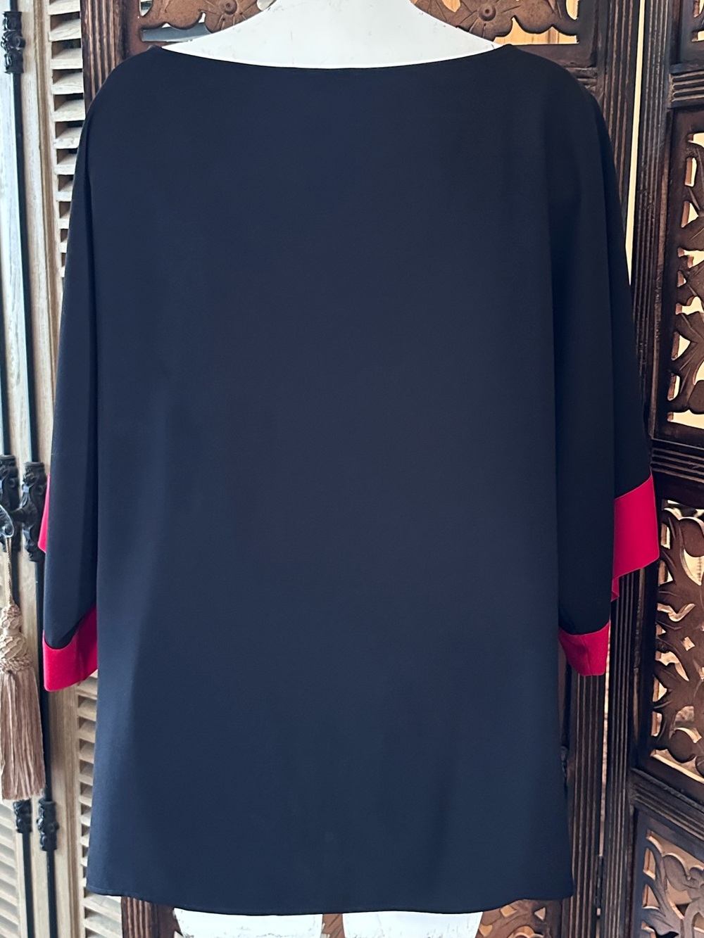 Lauren Ralph Lauren Black & Red Colorblock Kimono Style 3/4 Sleeve Pull On Top. - Picture 6 of 8